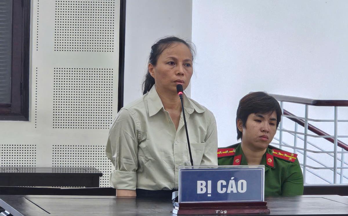 Bị cáo Nguyễn Thị Tuyết tại phiên tòa.