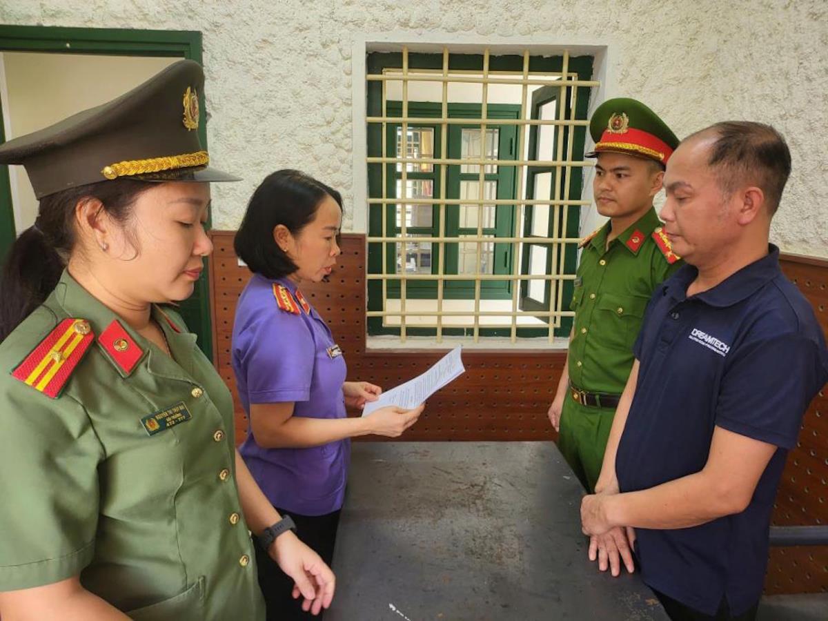 Khởi tố bị can đối với Đặng Thành Vinh