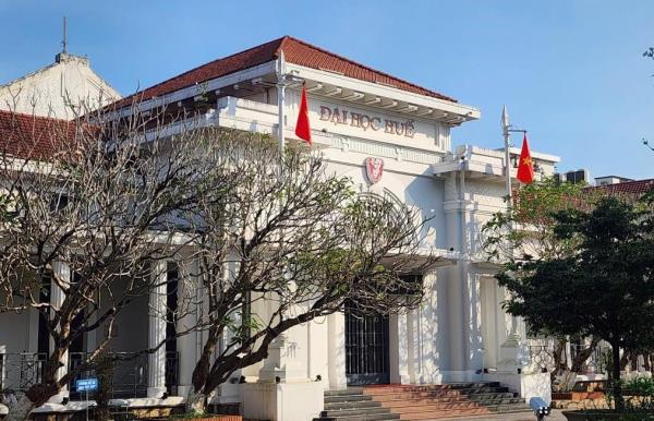 Báo cáo Bộ GD-ĐT vụ luận án tiến sĩ ở Huế bị tố đạo văn