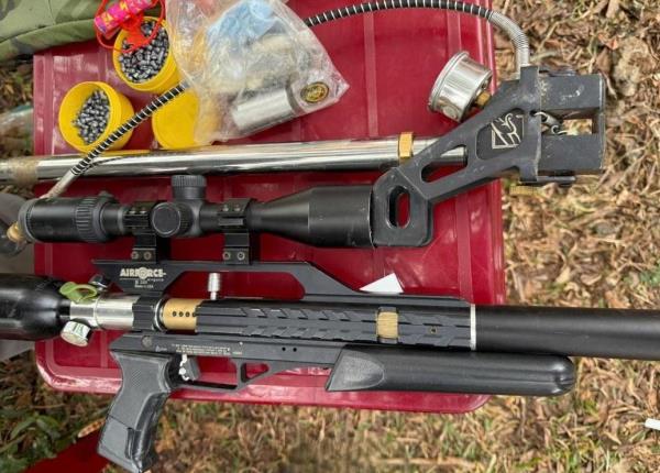 Tài xế mê làm thợ săn