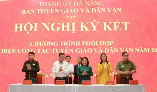 Phát huy vai trò đi trước, mở đường của công tác tuyên giáo và dân vận