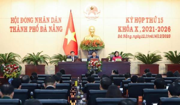 Quyết nghị nhiều giải pháp tạo đột phá về kinh tế, chăm lo an sinh xã hội