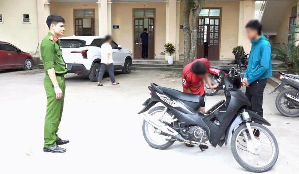 Truy nhanh 2 đối tượng đá xế