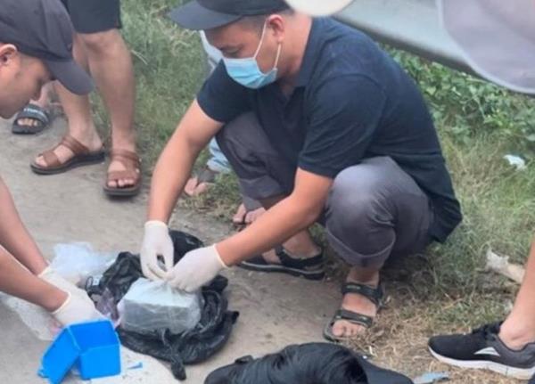 Ly kỳ hành trình theo dấu 5 bánh heroin