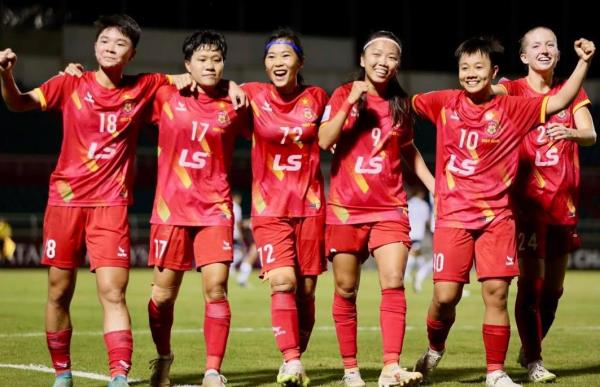 Bóng đá nữ Việt Nam tăng hạng