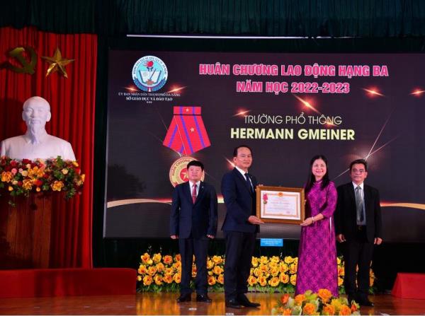 Đà Nẵng tôn vinh 25 Nhà giáo tiêu biểu