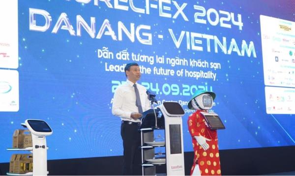 Khai mạc triển lãm và diễn đàn công nghệ, đổi mới sáng tạo ngành khách sạn