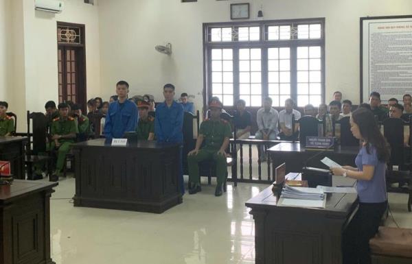 Rủ em họ cảnh giới vận chuyển hơn 5kg ma túy, cả hai lãnh án tử