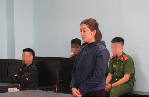 Xét xử nữ nhân viên ngân hàng lừa đảo