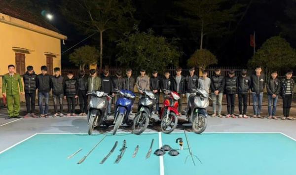 Khởi tố nhóm báo thủ  gây rối