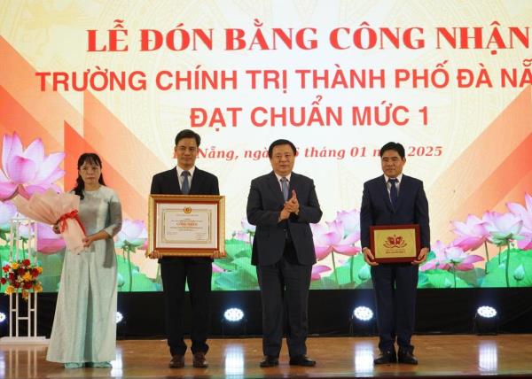 Trường Chính trị thành phố Đà Nẵng đạt chuẩn mức 1