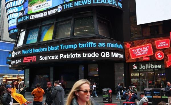 Tổng thống Mỹ cân nhắc đàm phán sau cú sốc thuế quan