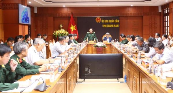 Quảng Nam chủ động ứng phó sự cố tràn dầu trên 2 tàu bị chìm và trôi dạt