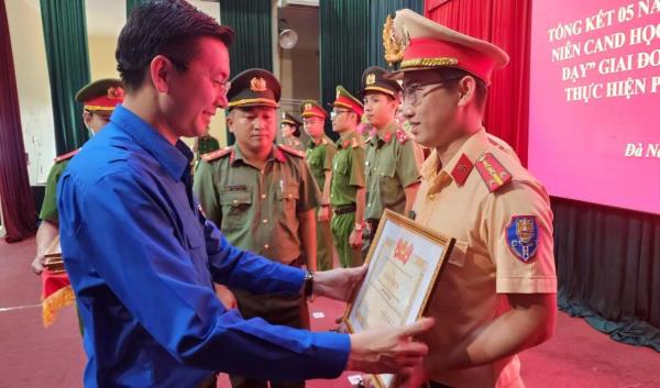 Lan tỏa hình ảnh đẹp về người chiến sĩ Công an thân thiện, bản lĩnh, nhân văn