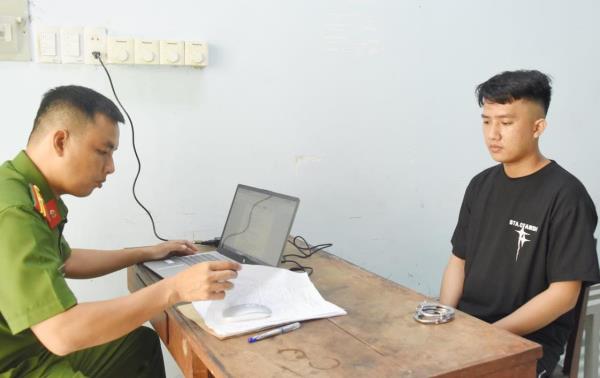 Lời khai của đối tượng cướp tiệm vàng lấy tiền mua tivi, tủ lạnh