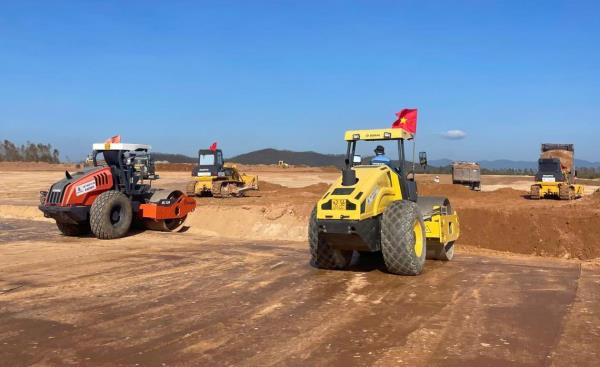 Gia Lai siết quản lý phương tiện phục vụ thi công mở rộng sân bay Phù Cát