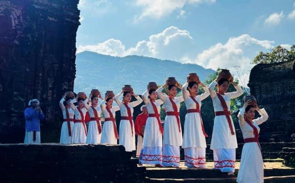 Tổ chức chương trình Âm vang Mỹ Sơn định kỳ hàng tháng