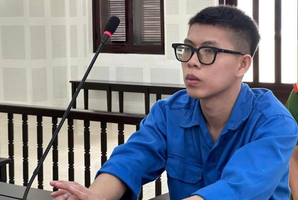 Gã thanh niên tung chiêu lừa đổi ngoại tệ, chiếm đoạt tiền của shipper