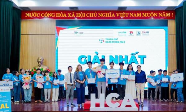 Hơn 100 học sinh, sinh viên hào hứng tham gia Cuộc thi lập trình sáng tạo Youth-On Hackathon 2024