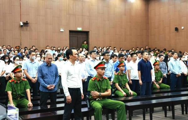 Luật sư bào chữa cho Trịnh Văn Quyết đề nghị HĐXX chỉ công nhận 133/30.403 bị hại bị lừa đảo