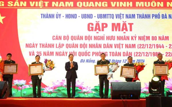 Đà Nẵng long trọng tổ chức gặp mặt Kỷ niệm 80 năm Ngày thành lập Quân đội nhân dân Việt Nam