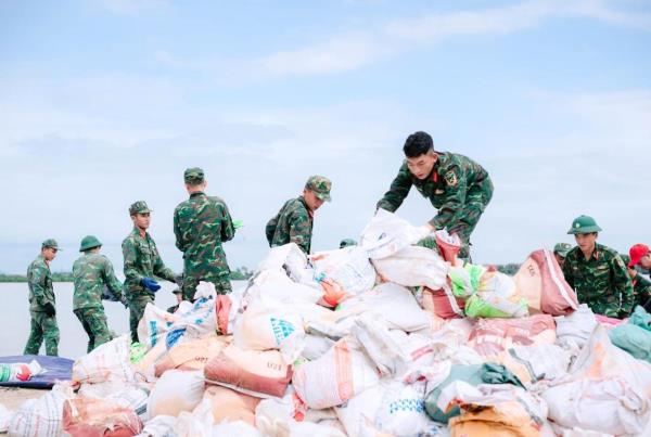 Miền Trung sẵn sàng ứng phó bão số 13