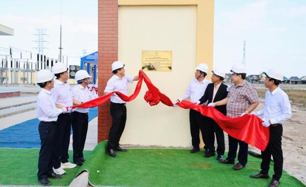 Đóng điện Trạm biến áp 110kV Khu công nghiệp Phong Điền trước 6 tháng