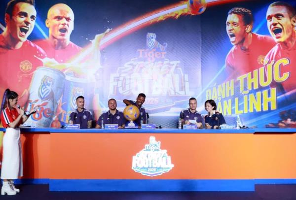 Bộ tứ huyền thoại của Man United tụ họp ở TPHCM