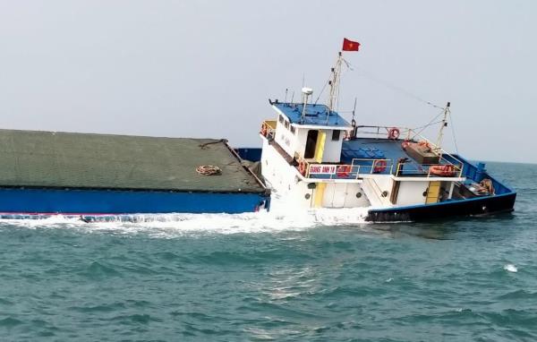 Thu hồi hơn 3.000 lít dầu phát tán ra bên ngoài khi tàu Giang Anh 18 bị chìm ở Cù Lao Chàm