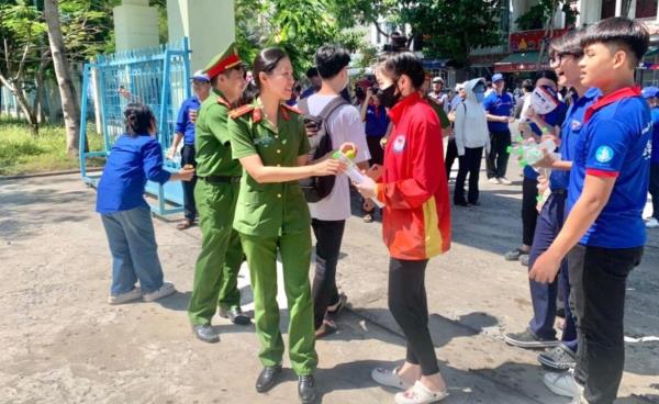 Nhiều chuyển biến tích cực trong chương trình Tiếp sức mùa thi