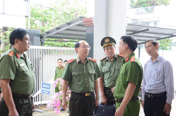 Phải xây dựng lực lượng Công an chính quy ngay từ cơ sở