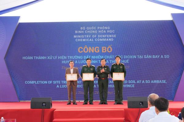 Hoàn thành xử lý hiện trường đất nhiễm chất độc dioxin tại sân bay A So huyện A Lưới