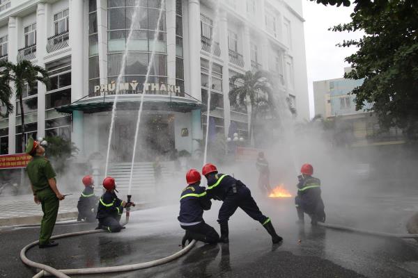 Đảm bảo an toàn PCCC tại các nhà hàng, tiệc cưới đông người