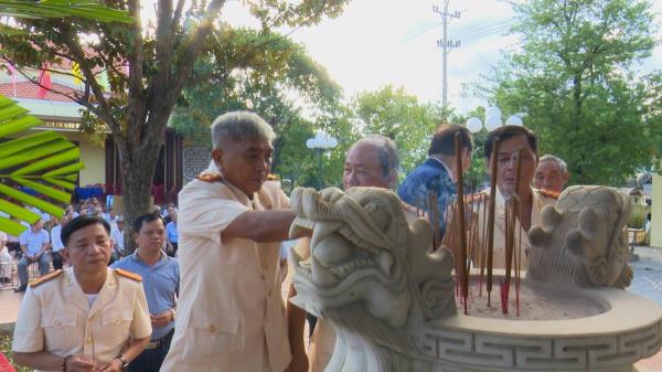 Cán bộ Công an hưu quận Liên Chiểu về nguồn tại B1 Hồng Phước