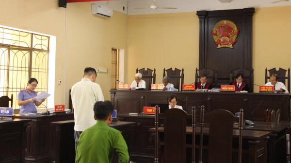 Lừa chạy giấy tờ đất đai chiếm đoạt 910 triệu đồng