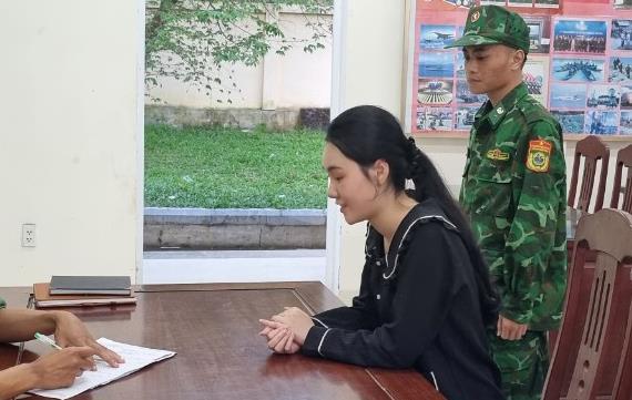 Biên phòng cửa khẩu Lao Bảo phát hiện, bắt giữ đối tượng có lệnh truy nã vượt biên sang Lào