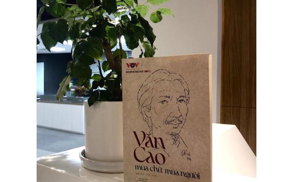 Ra mắt sách Văn Cao mùa chữ, mùa người