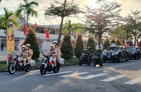 Tấn công trấn áp tội phạm liên quan đến tín dụng đen