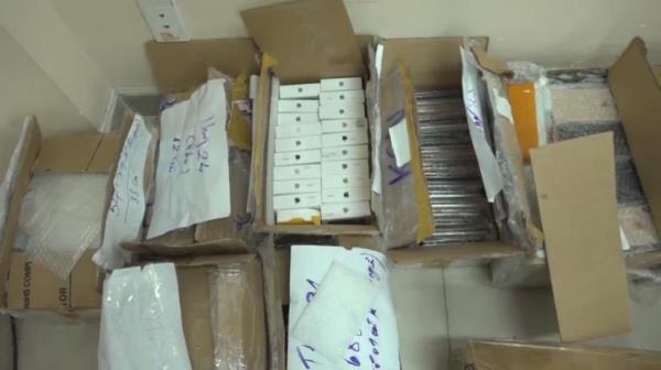 Công an TPHCM phá đường dây buôn lậu 22.000 ĐTDĐ, máy tính xách tay… trị giá 300 tỷ đồng