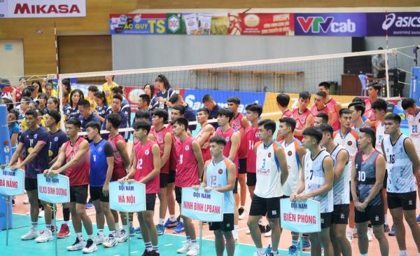 140 VĐV dự tranh giải bóng chuyền VĐQG Cúp hóa chất Đức Giang năm 2023