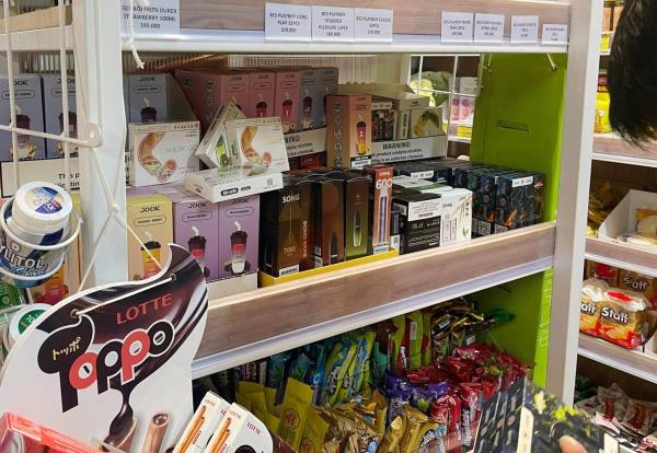 Tạm giữ  627 sản phẩm thuốc lá điện tử không rõ nguồn gốc