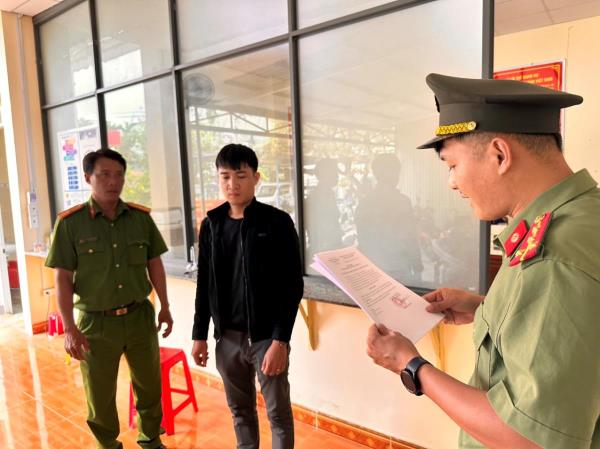 Khởi tố đối tượng lừa đảo