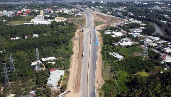 Ngắm 4 công trình sân bay, cầu, cao tốc trọng điểm vừa khánh thành