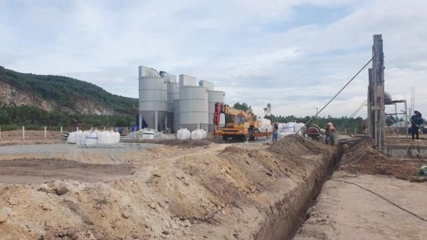 Hà Tĩnh: Gấp rút thi công Nhà máy nước hồ Đá Bạc