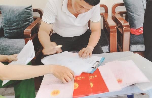 Khởi tố đối tượng làm giả sổ đỏ chiếm đoạt gần nửa tỷ đồng