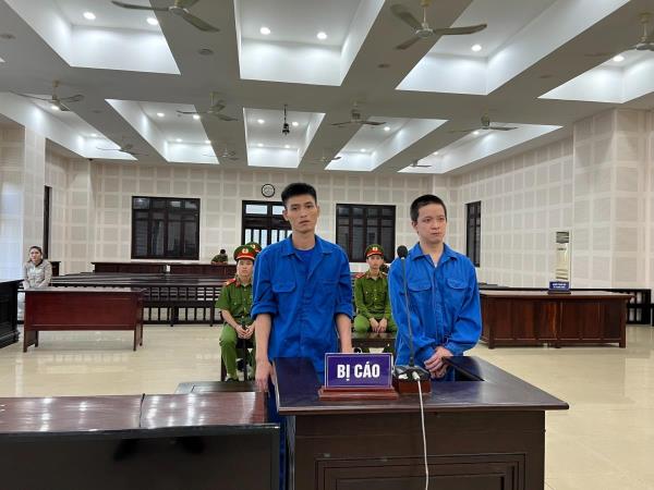 Kẻ bán, người mua cùng lĩnh án