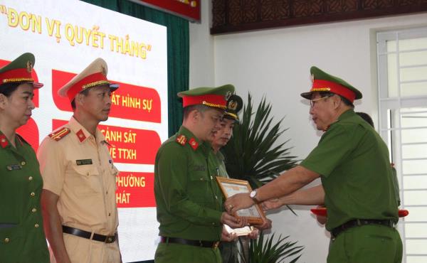 Lãnh đạo Công an TP dự và chỉ đạo hội nghị tổng kết, triển khai công tác tại Công an các quận Cẩm Lệ, Thanh Khê