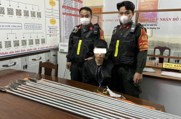 Lực lượng 911 Công an TP Đà Nẵng kịp thời ngăn chặn báo thủ chuẩn bị hung khí đánh nhau