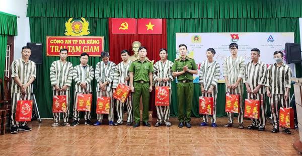 Xuân yêu thương tại Trại tạm giam Công an TP Đà Nẵng