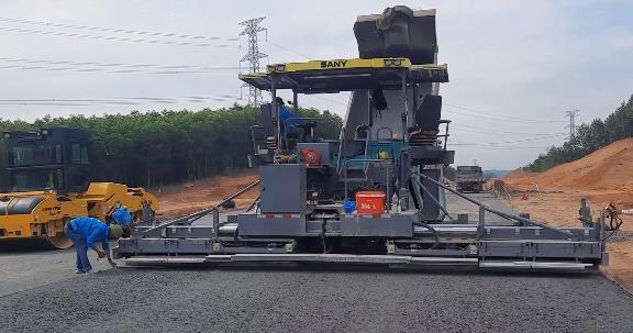 Gỡ điểm nghẽn gây chậm tiến độ GPMB dự án cao tốc Vạn Ninh – Cam Lộ qua Quảng Trị